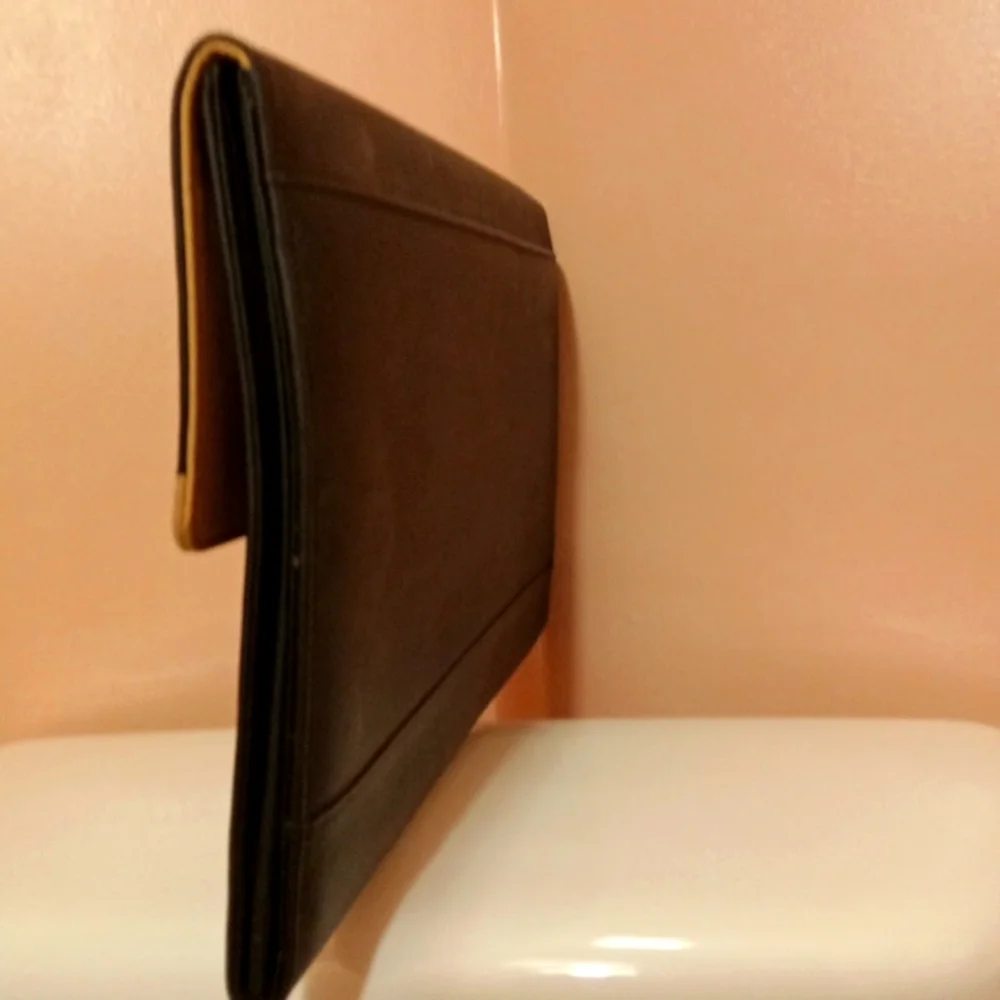 Avon Business Portfolio/Case